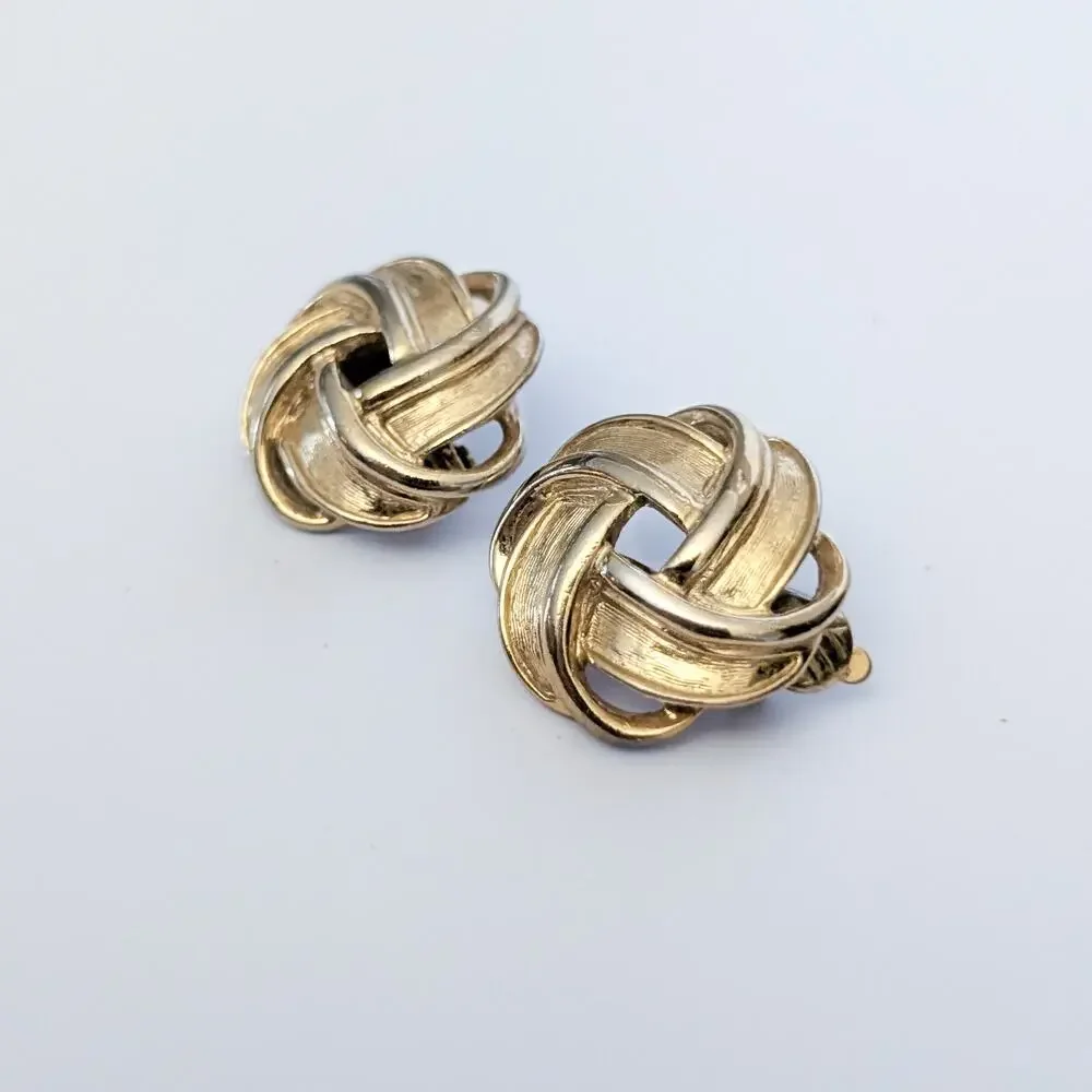 Vintage Trifari Clip On Earrings Statement Large Gold Tone 1